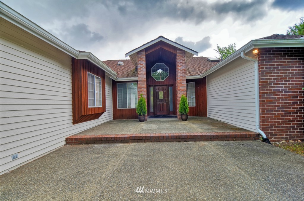 18225 Bellflower Road Bothell, WA 98012 - Photo 2 of 24