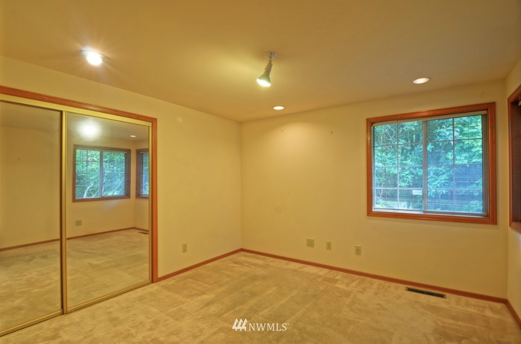 18225 Bellflower Road Bothell, WA 98012 - Photo 18 of 24
