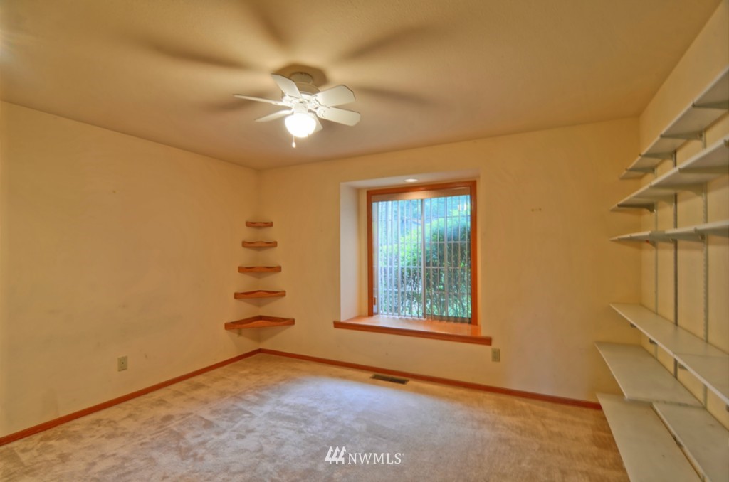 18225 Bellflower Road Bothell, WA 98012 - Photo 19 of 24