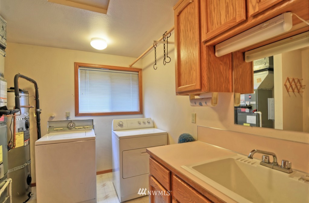 18225 Bellflower Road Bothell, WA 98012 - Photo 20 of 24