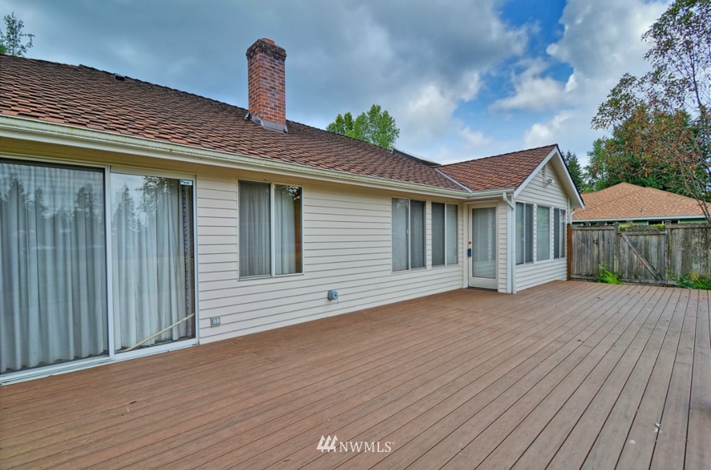 18225 Bellflower Road Bothell, WA 98012 - Photo 21 of 24