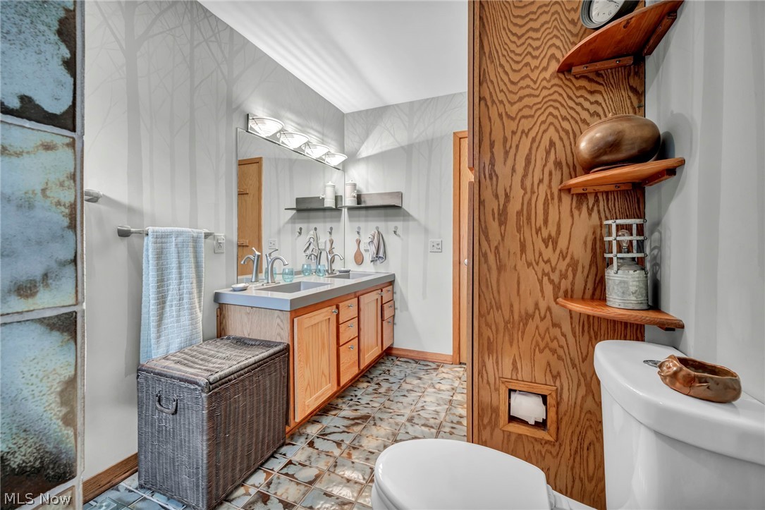 8683 Kennard Road Lodi, OH 44254 - Photo 17 of 42 PRIMARY BATHROOM