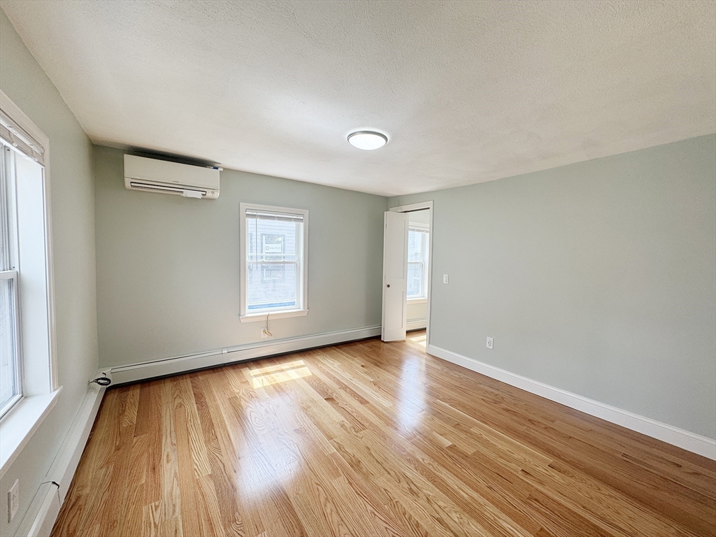 7 Sumner Place, Unit 2 Boston, MA 02128 - Photo 6 of 17