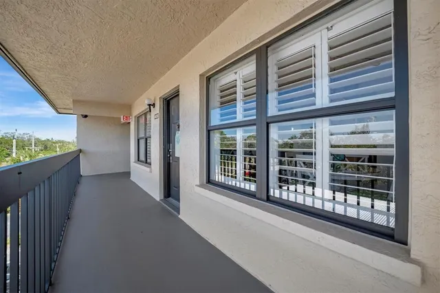 $185,000 | 625 30th Avenue West, Unit G408, Bradenton, FL 34205
