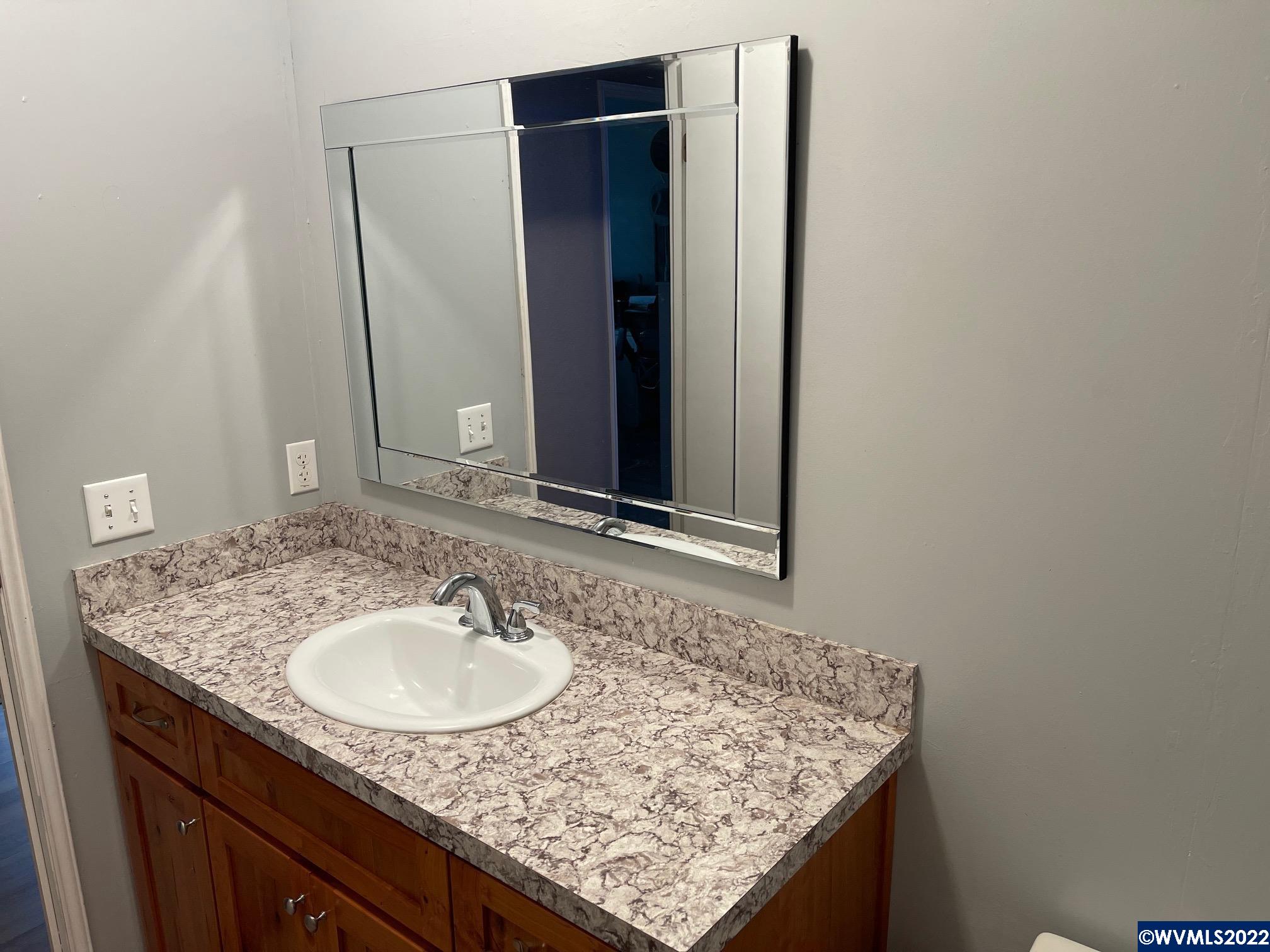 745 South Grice Loop Jefferson, OR 97352 - Photo 9 of 13 Gallery Image 9