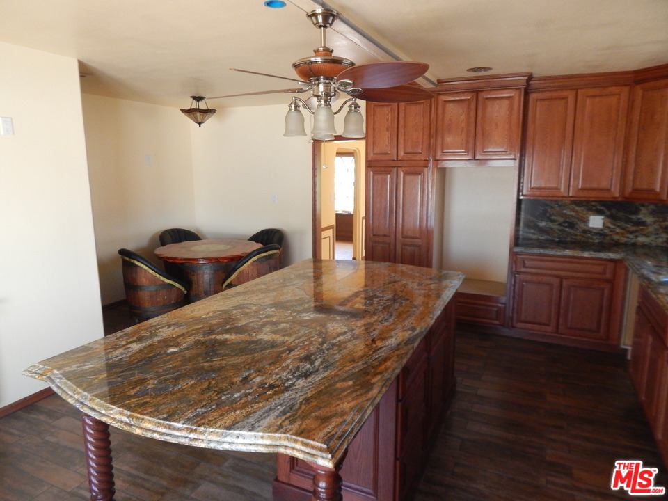 459 West Tichenor Street Compton, CA 90220 - Photo 5 of 9 Gallery Image 5