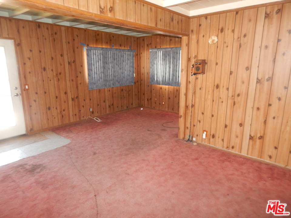 459 West Tichenor Street Compton, CA 90220 - Photo 6 of 9 Gallery Image 6