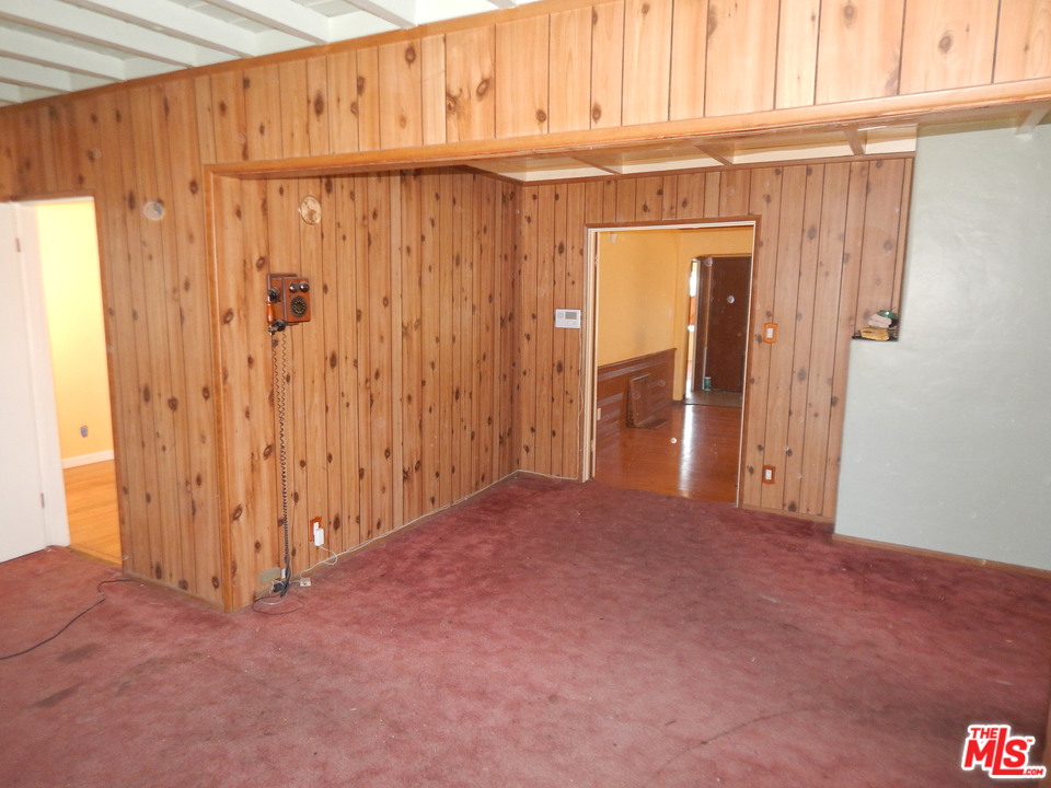 459 West Tichenor Street Compton, CA 90220 - Photo 7 of 9 Gallery Image 7