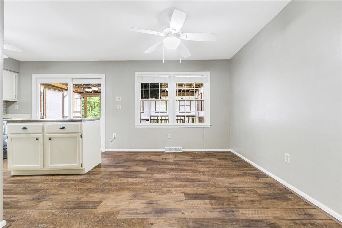 165 Beachmont Drive Blue Ridge, VA 24064 - Photo 12 of 39 10-165 Beachmont Dr-10