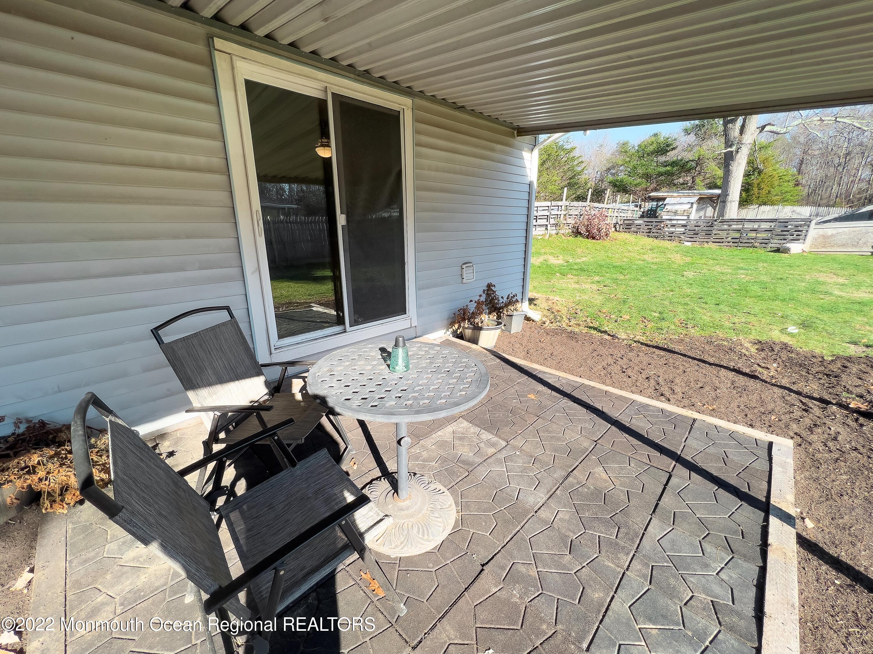 475 Toms River Road Jackson, NJ 08527 - Photo 33 of 49 475 TR Road Covered Patio