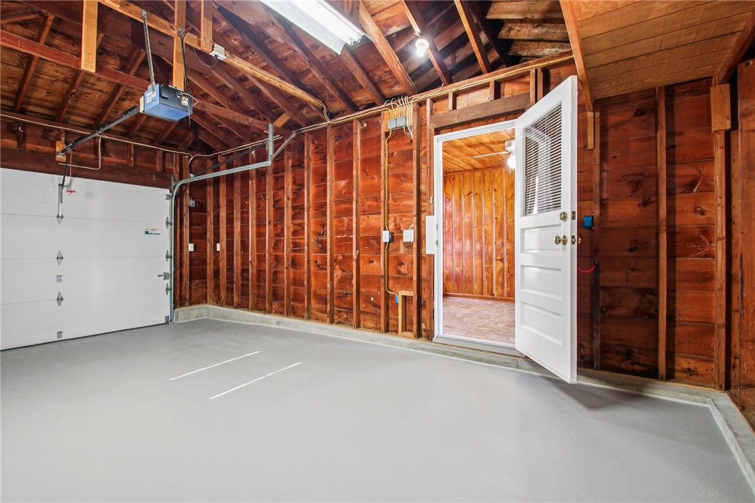 384 Buckman Road Greece, NY 14615 - Photo 31 of 38