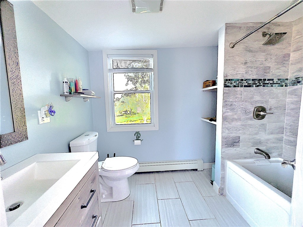 38 Ogden Avenue Warwick, RI 02889 - Photo 33 of 44 Master Bath