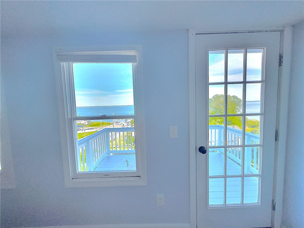 38 Ogden Avenue Warwick, RI 02889 - Photo 36 of 44 Door to 3rd Floor Private Deck
