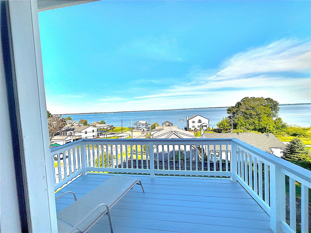 38 Ogden Avenue Warwick, RI 02889 - Photo 37 of 44 3rd Floor Private Deck