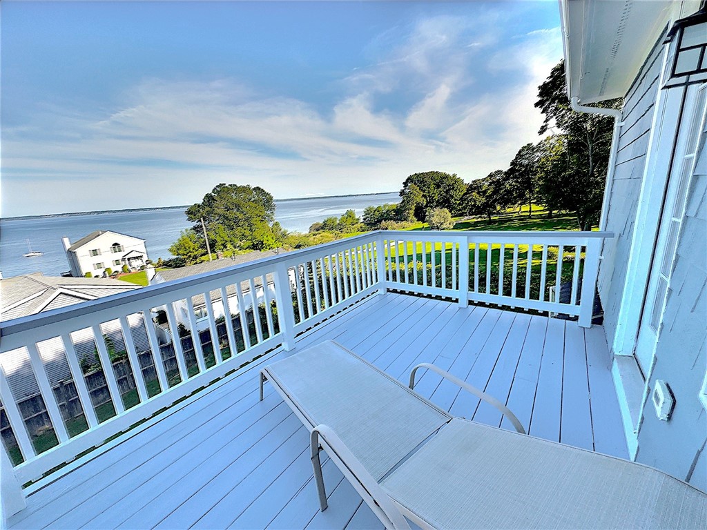 38 Ogden Avenue Warwick, RI 02889 - Photo 38 of 44 3rd Floor Private Deck
