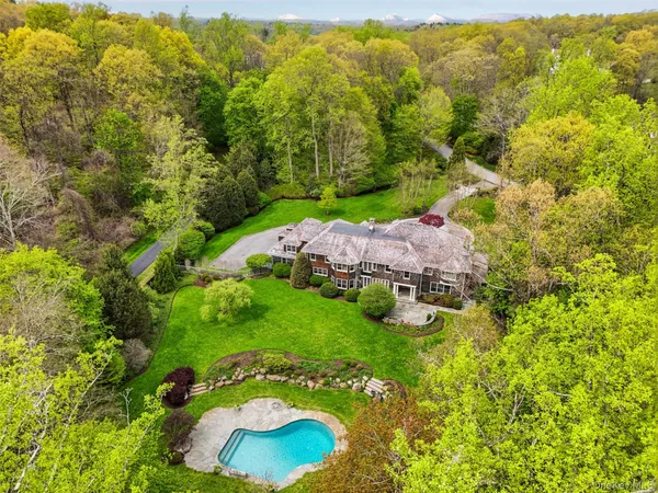 $4,000,000 | 28 John Cross Road, Bedford Corners, NY 10549