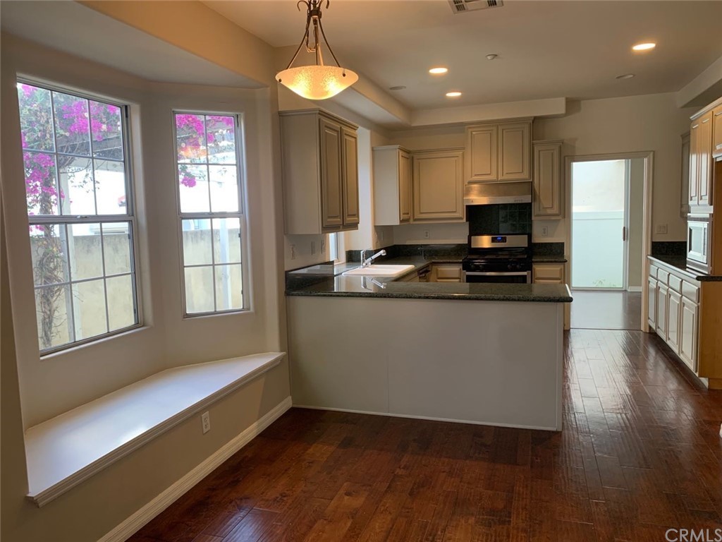 359 California Street Arcadia, CA 91006 - Photo 5 of 24