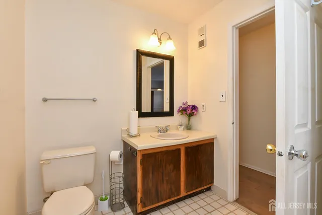 $2,500 | 290 Alpine Way, Unit A, Woodbridge, NJ 07095