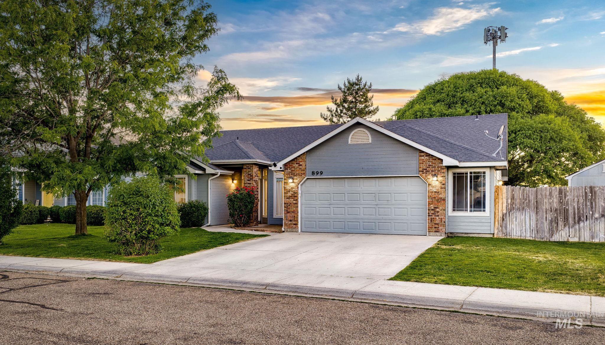 899 Blue Grass Way Middleton, ID 83644 - Photo 1 of 38