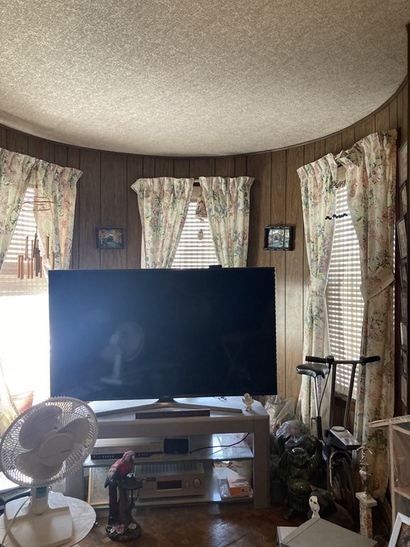 274 Plantation Street Worcester, MA 01604 - Photo 16 of 27 a room with furniture and a window