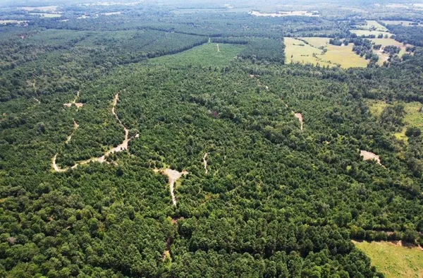 $927,000 | 3163 County Road 3163, Mount Enterprise, TX 75681