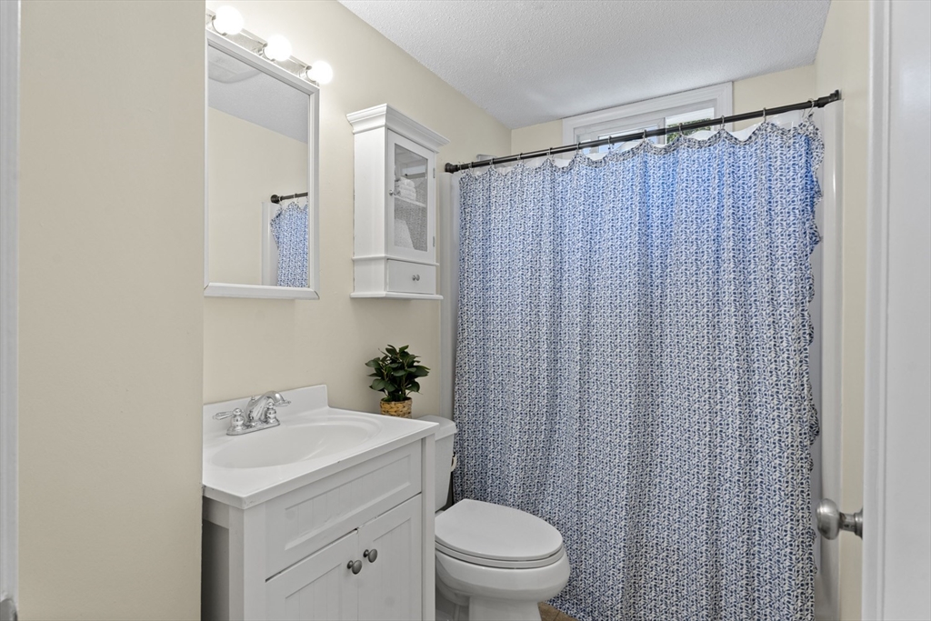 793 Blacksmith Shop Road Falmouth, MA 02536 - Photo 13 of 26 Gallery Image 13