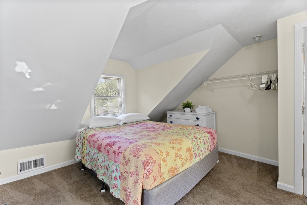 793 Blacksmith Shop Road Falmouth, MA 02536 - Photo 17 of 26 Gallery Image 17