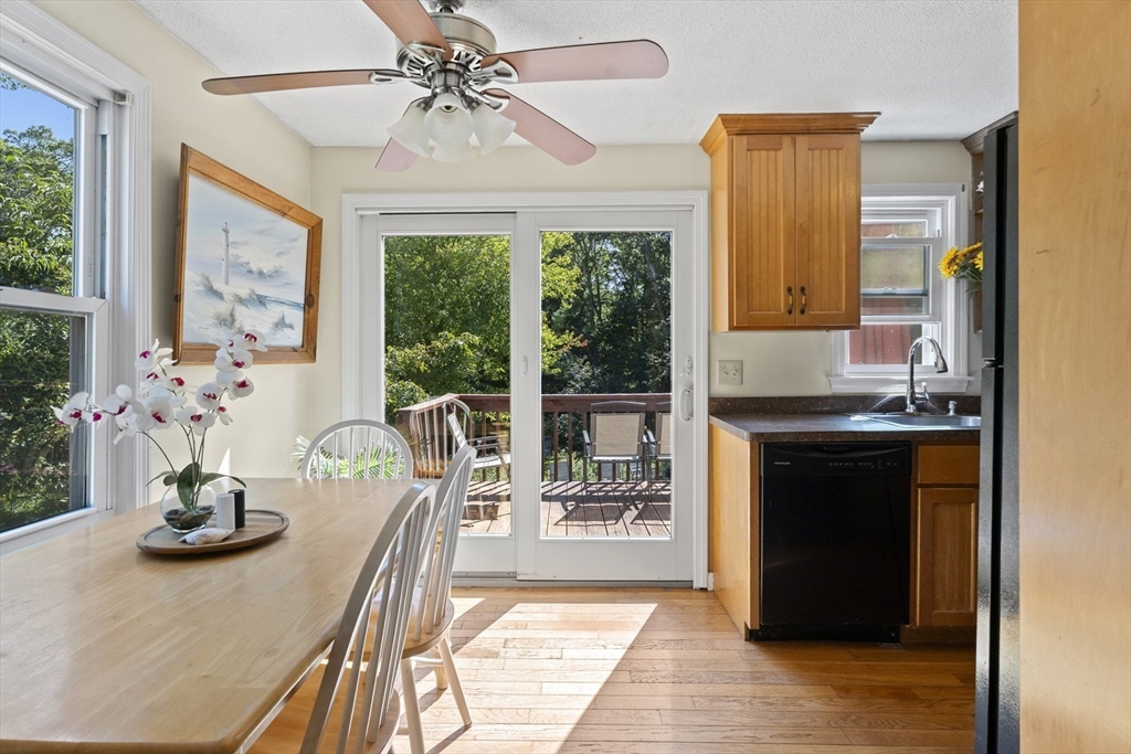 793 Blacksmith Shop Road Falmouth, MA 02536 - Photo 6 of 26 Gallery Image 6