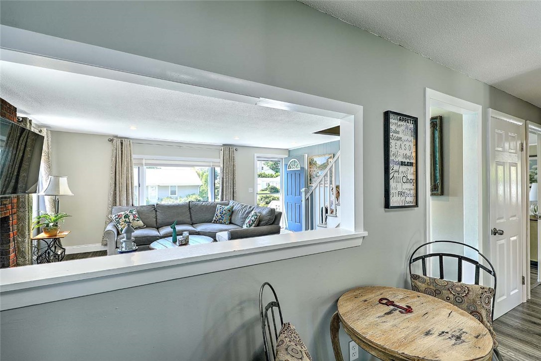 56 King Philip Road Narragansett, RI 02882 - Photo 15 of 41