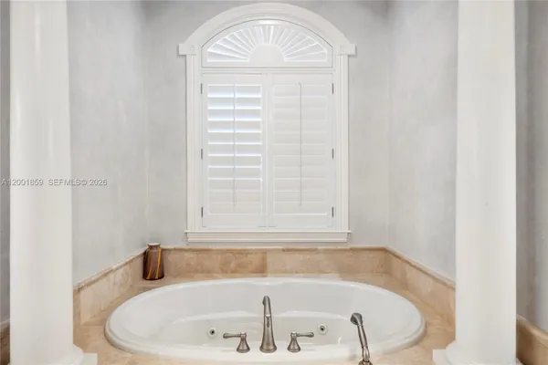 $3,500,000 | 1008 Mandarin Isle, Fort Lauderdale, FL 33315
