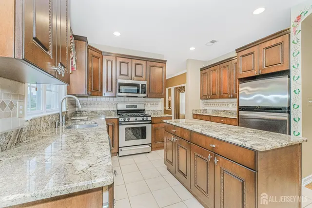 $925,000 | 19 Helene Street, Old Bridge, NJ 08857