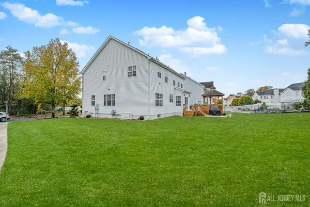 $925,000 | 19 Helene Street, Old Bridge, NJ 08857