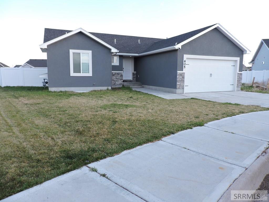 605 Boulder Street Rigby, ID 83442 - Photo 2 of 49 Front of House