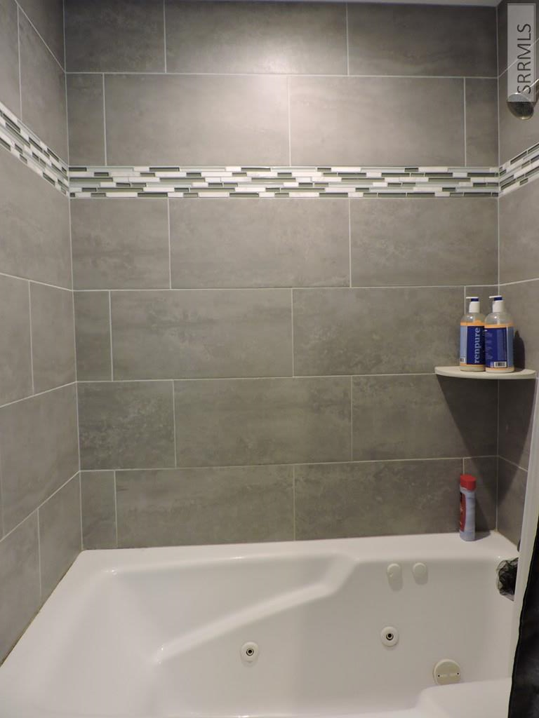 605 Boulder Street Rigby, ID 83442 - Photo 30 of 49 Primary Tub/Shower