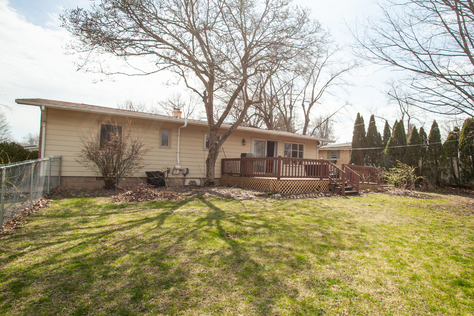 504 Radliff Road Bloomington, IL 61701 - Photo 3 of 16