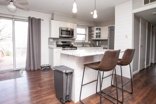 $215,000 | 504 Radliff Road, Bloomington, IL 61701