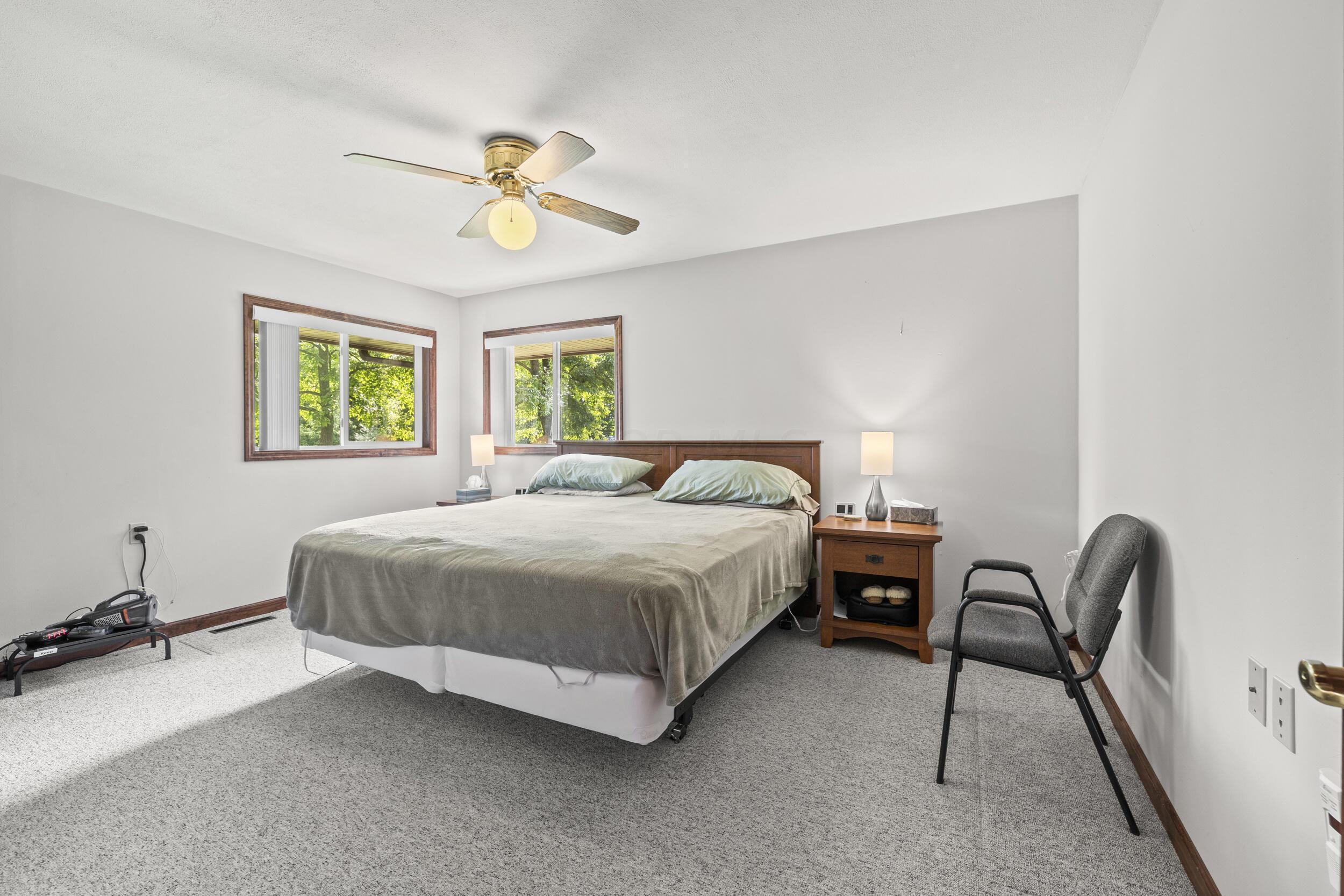4605 Summit Road Southwest Pataskala, OH 43062 - Photo 13 of 44 50_primary suite 01
