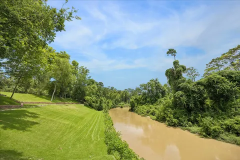$8,500,000 | 11103 Meadowick Drive, Houston, TX 77024