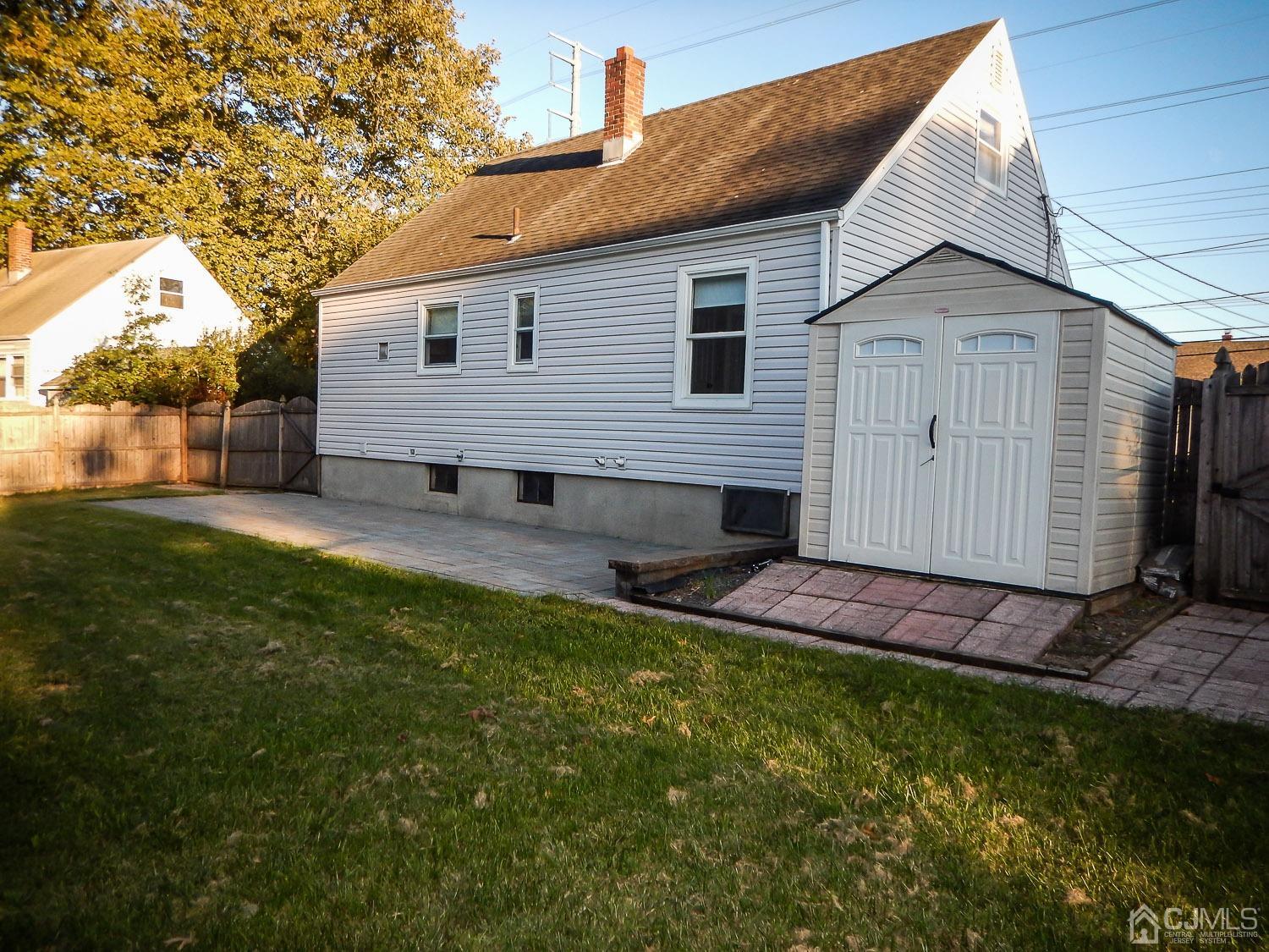 28 Longfield Road New Brunswick, NJ 08901 - Photo 14 of 14 a view of front of house with a yard