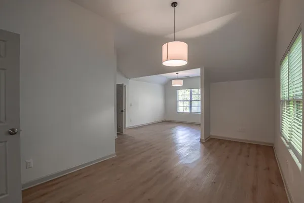 $2,500 | 70 Gardenia Drive Northwest, Atlanta, GA 30314