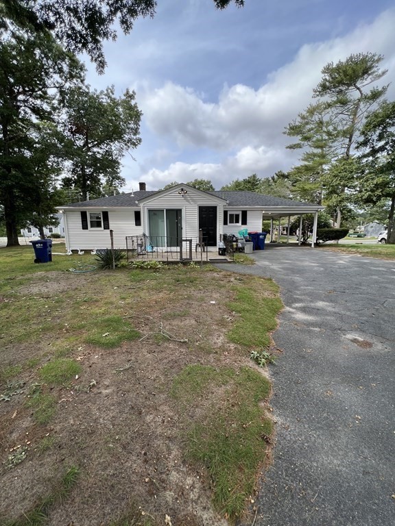 24 Cromesett Road Wareham, MA 02571 - Photo 4 of 35 Gallery Image 4