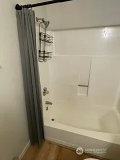 $1,400 | 1101 Southwest Harrier Circle, Unit 202, Oak Harbor, WA 98277