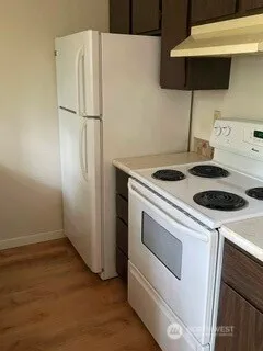 $1,400 | 1101 Southwest Harrier Circle, Unit 202, Oak Harbor, WA 98277