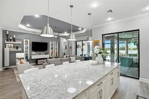 $1,674,900 | 9401 Terresina Drive, Naples, FL 34119