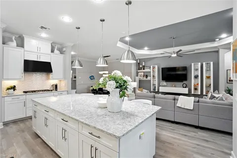 $1,674,900 | 9401 Terresina Drive, Naples, FL 34119