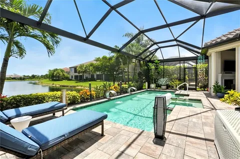 $1,674,900 | 9401 Terresina Drive, Naples, FL 34119