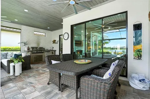 $1,674,900 | 9401 Terresina Drive, Naples, FL 34119