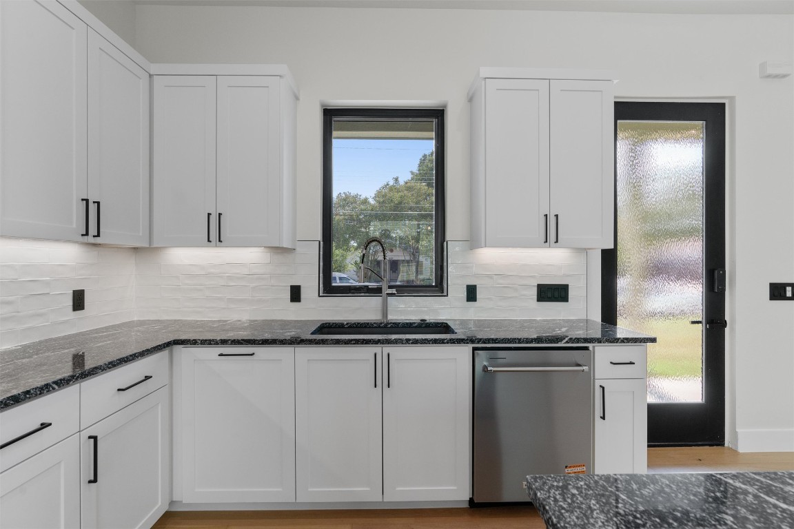 818 Stark Street, Unit A Austin, TX 78756 - Photo 11 of 36