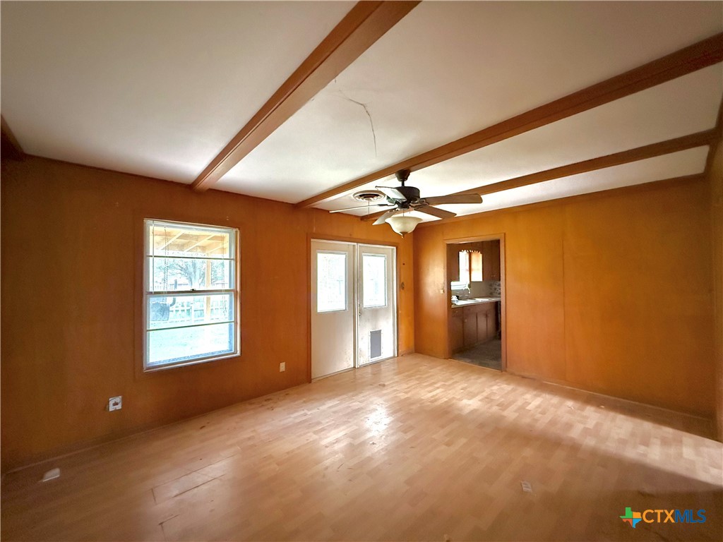 301 Angus Street Victoria, TX 77904 - Photo 2 of 19