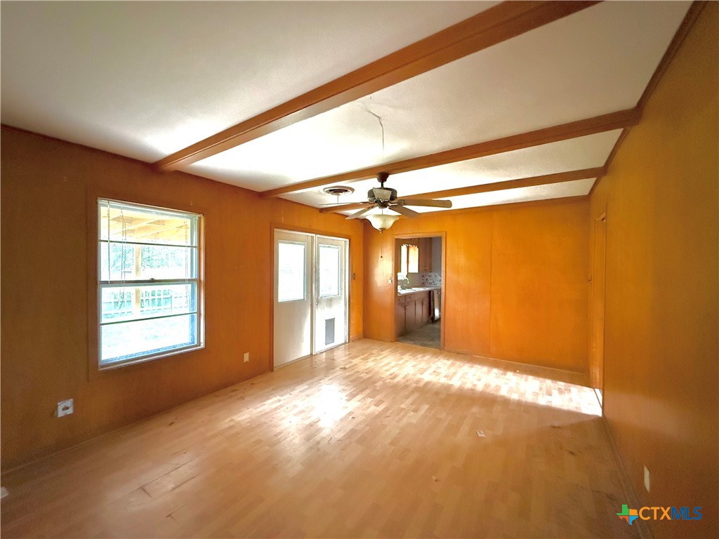 301 Angus Street Victoria, TX 77904 - Photo 5 of 19